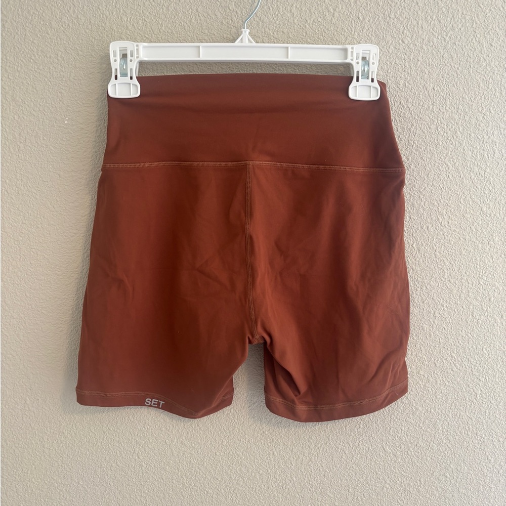SET Active Women's Bike Shorts in Rust - Picture 3 of 3